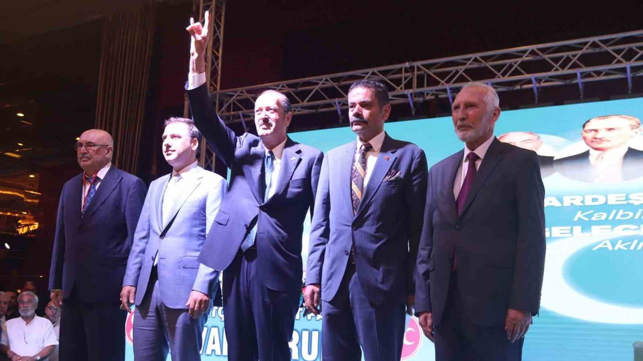 Göreve devam: Veysel Şahin MHP İzmir il başkanlığını sürdürdü