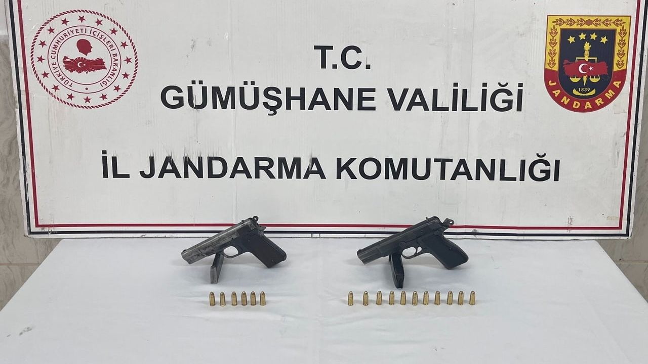 Gümüşhane Kürtün'de yaylada iki ruhsatsız tabanca ele geçirildi