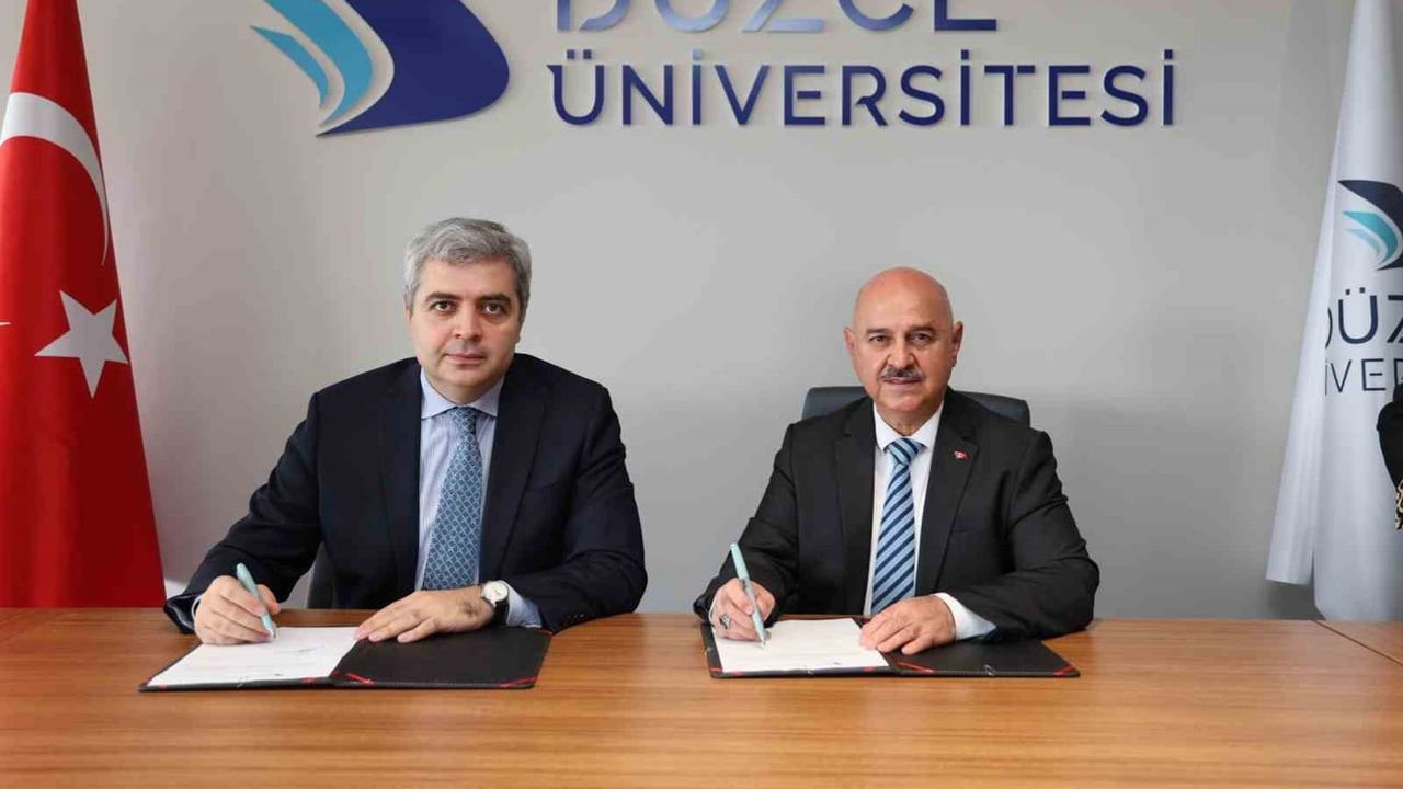gürcistan büyükelçisi düzce üniversitesi'ni ziyaret etti: akademik iş birlikleri ve kitap bağışı öne çıktı