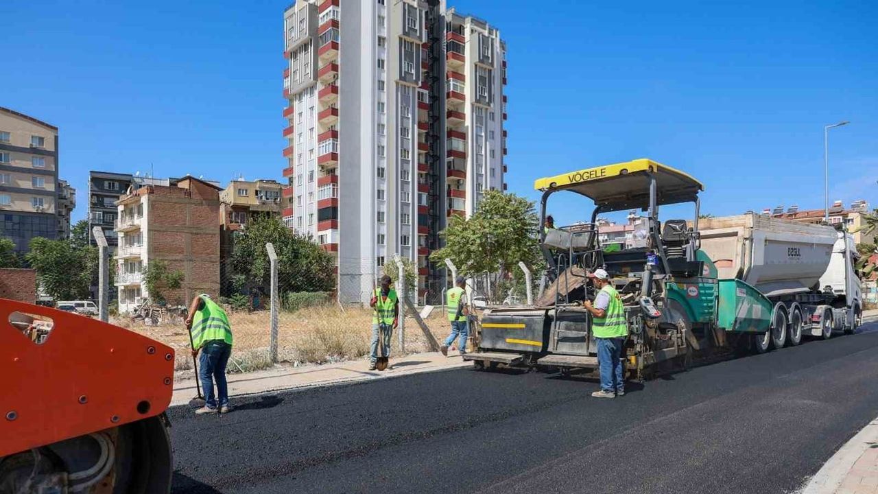 Güzelhisar Yedi Eylül Caddesi sıcak asfaltla yenileniyor