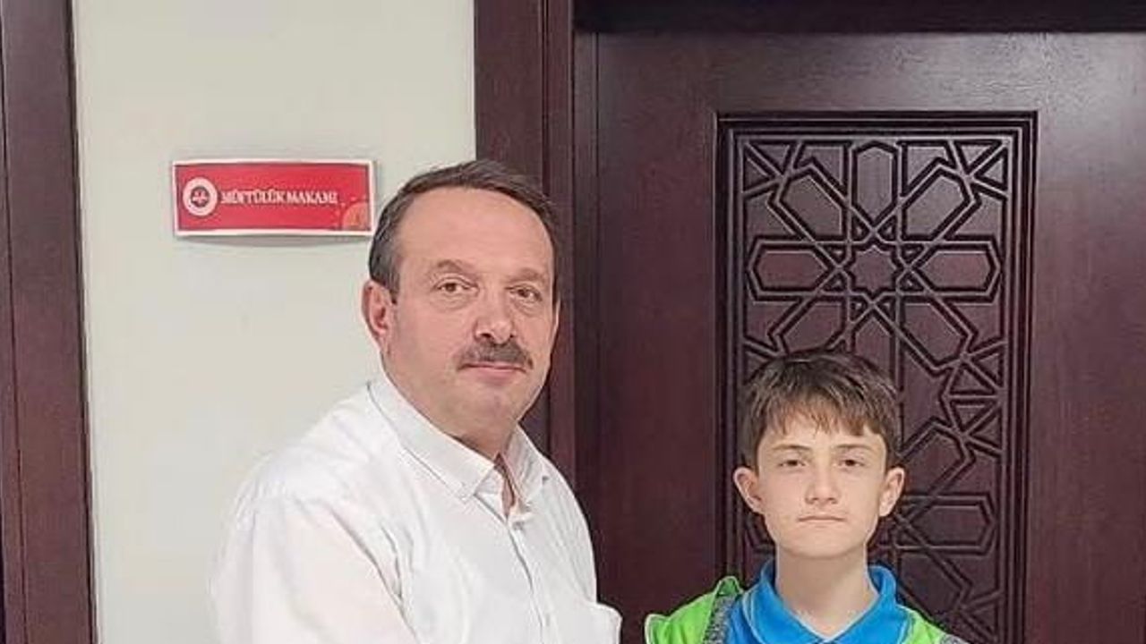 Hacı Hilmi Efendi kursundan iki kategoride il birinciliği