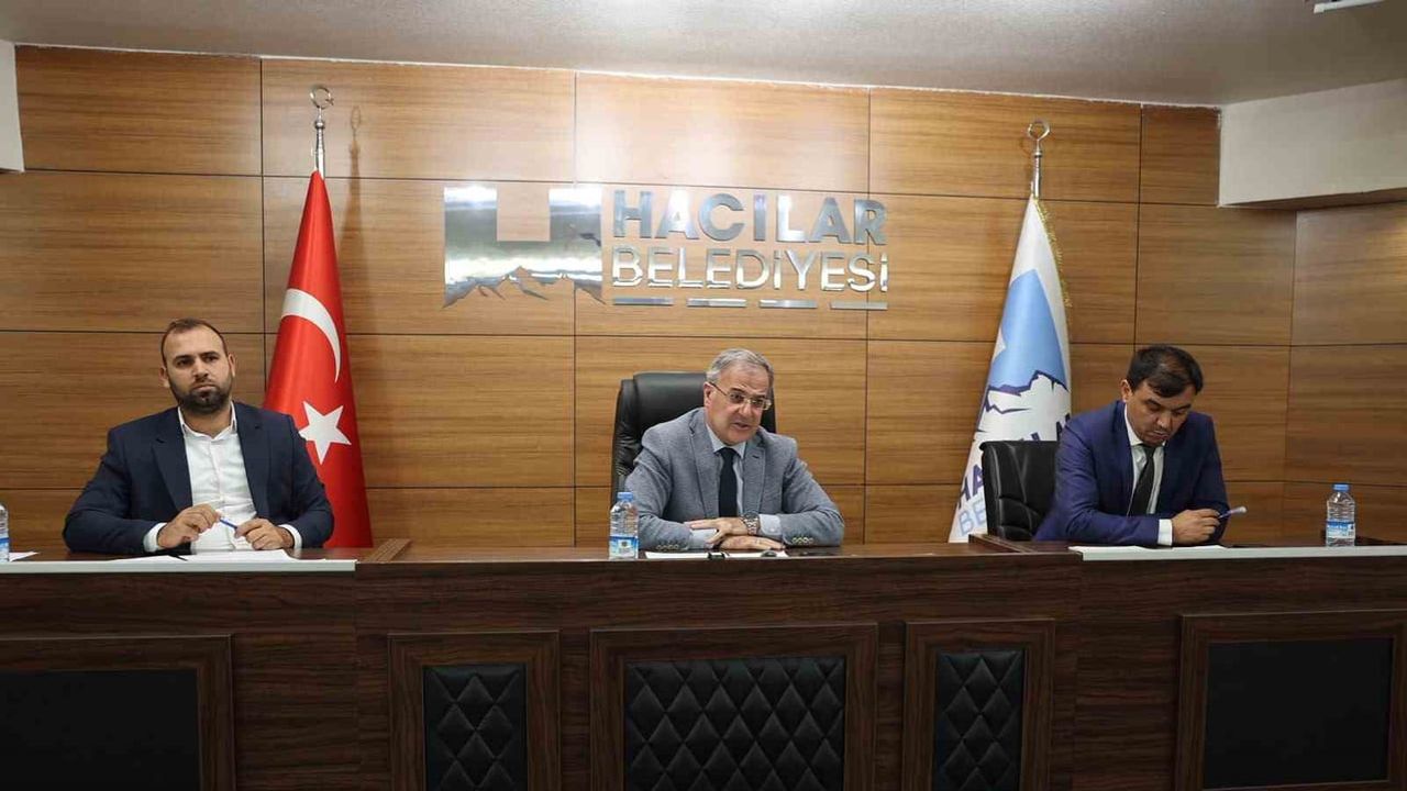 Hacılar'da meclisten gençlere ve eğitime odaklı kararlar