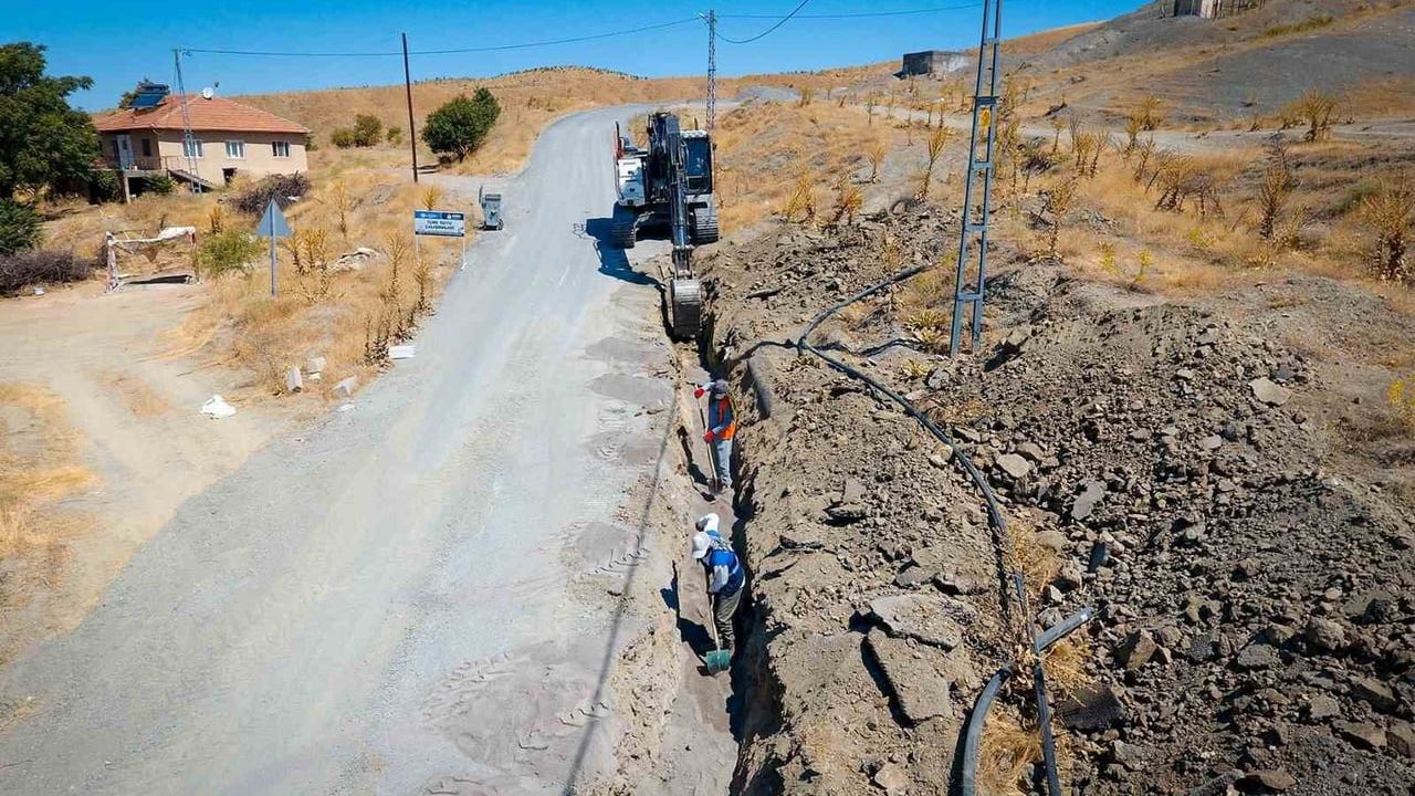 Hacıyusuflar mahallesi uzun ömürlü su şebekesine kavuşuyor