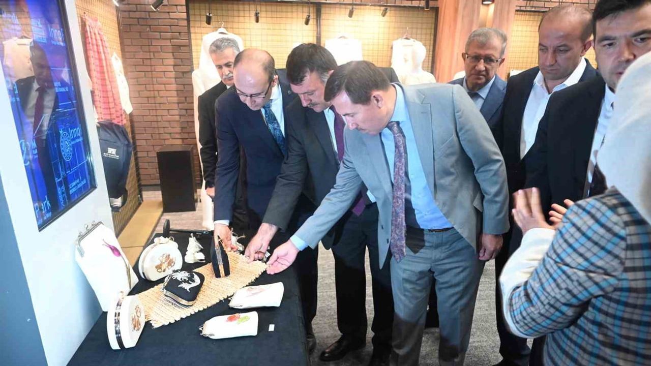 Hadim bezinin yeniden doğuşu: kenevirle yaşatılan ustalık ve kadın istihdamı