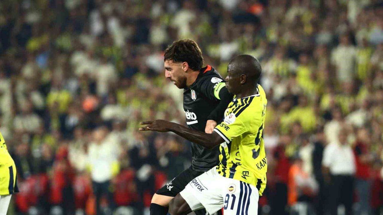 Hafta 4'te gol yağmuru: Galatasaray liderliğini sürdürdü, Beşiktaş derbiyi kazandı