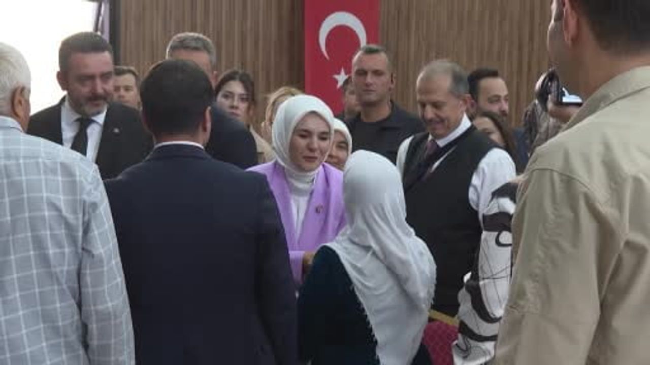 Hakkari'de şehit aileleriyle buluşma: bakan Göktaş terörsüz Türkiye vizyonunu paylaştı