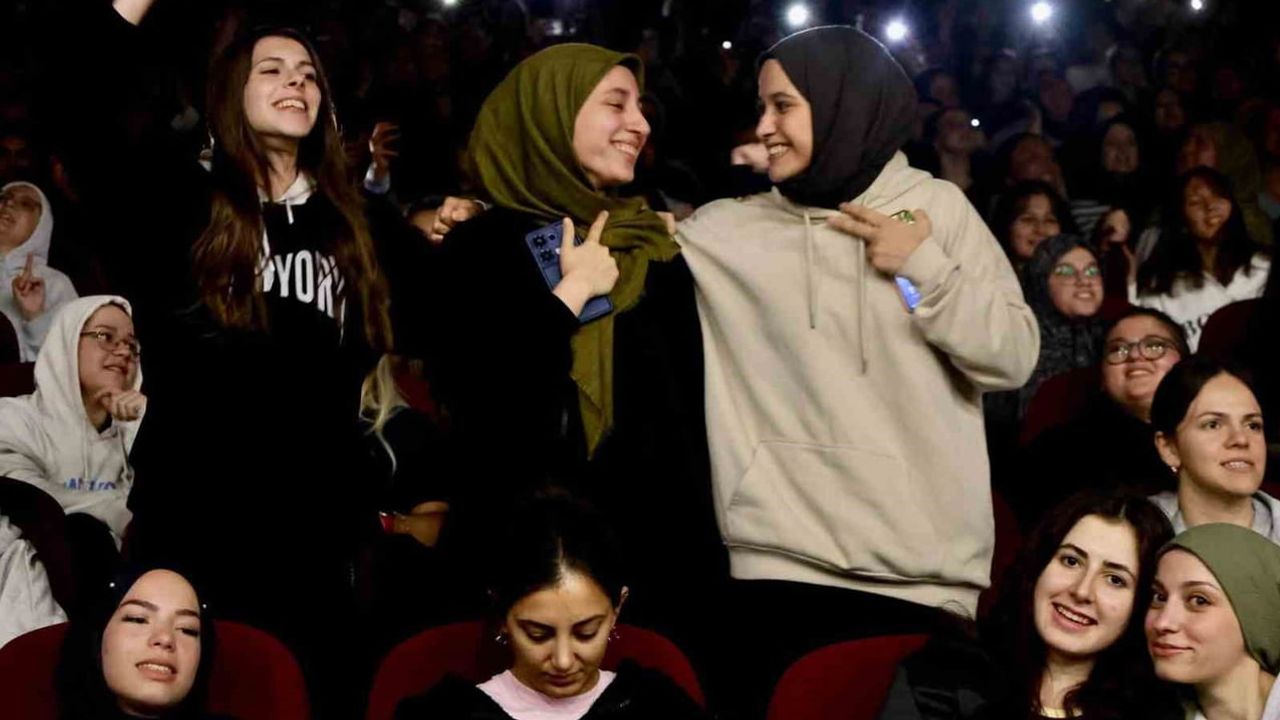 Halime Hatun yurdu'nda yeni öğrencilere müzikli hoş geldin