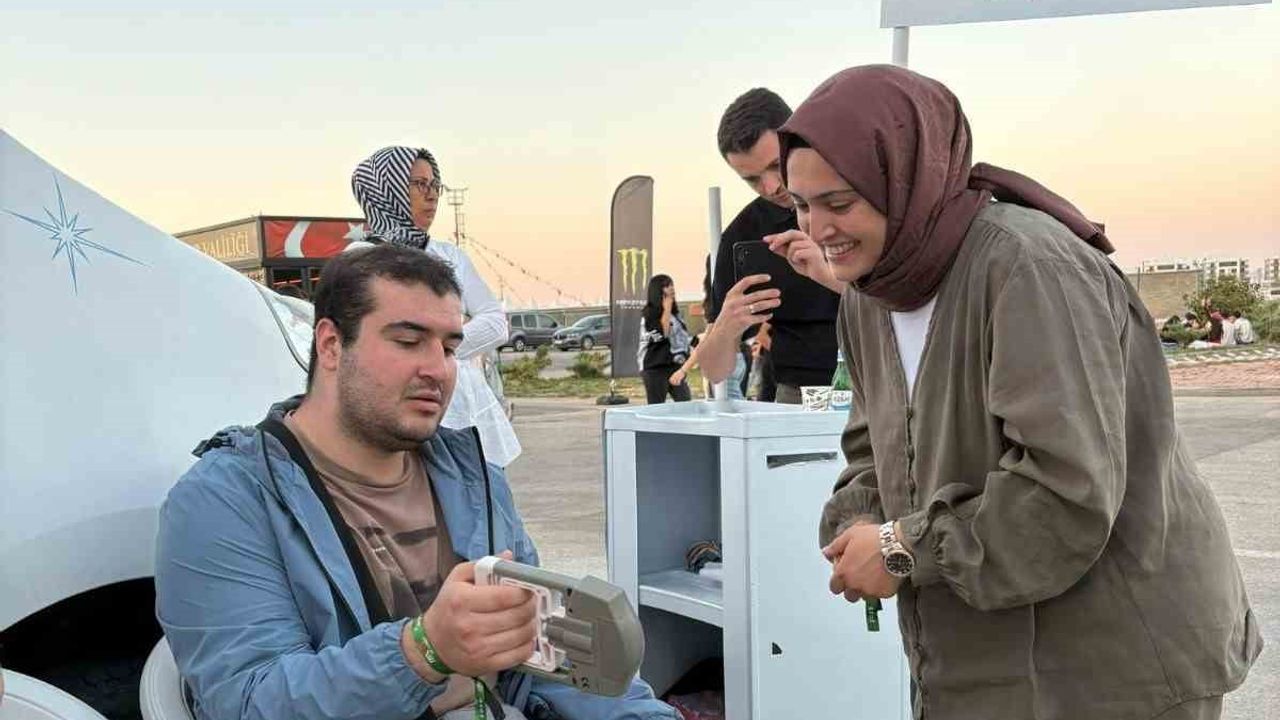 Halk sağlığı haftası'nda annelik yolculuğu ve ebe desteği vurgulandı