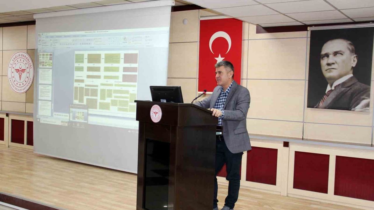 Hastanede kuduz farkındalığı eğitimi verildi