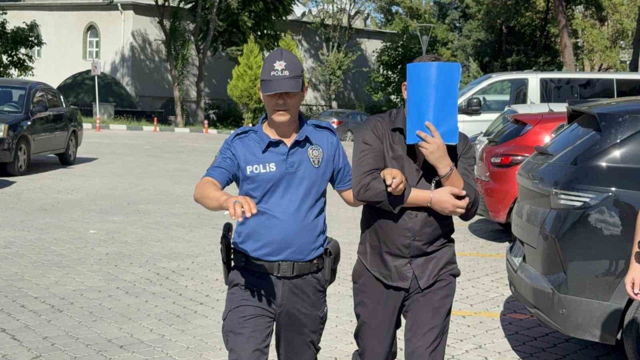 hastanede su ısıtıcısıyla yapılan saldırıda röntgen teknisyeninin omzu kırıldı