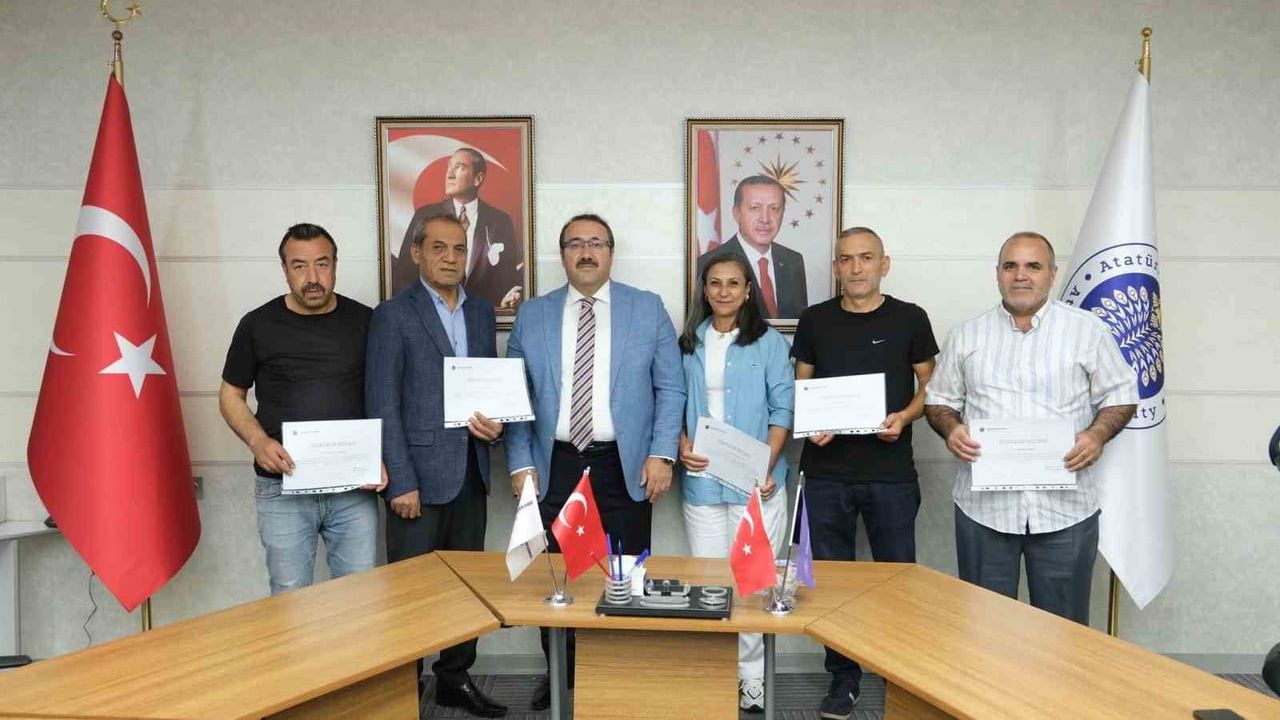 hastanede yıllara yayılan emeklere veda töreni