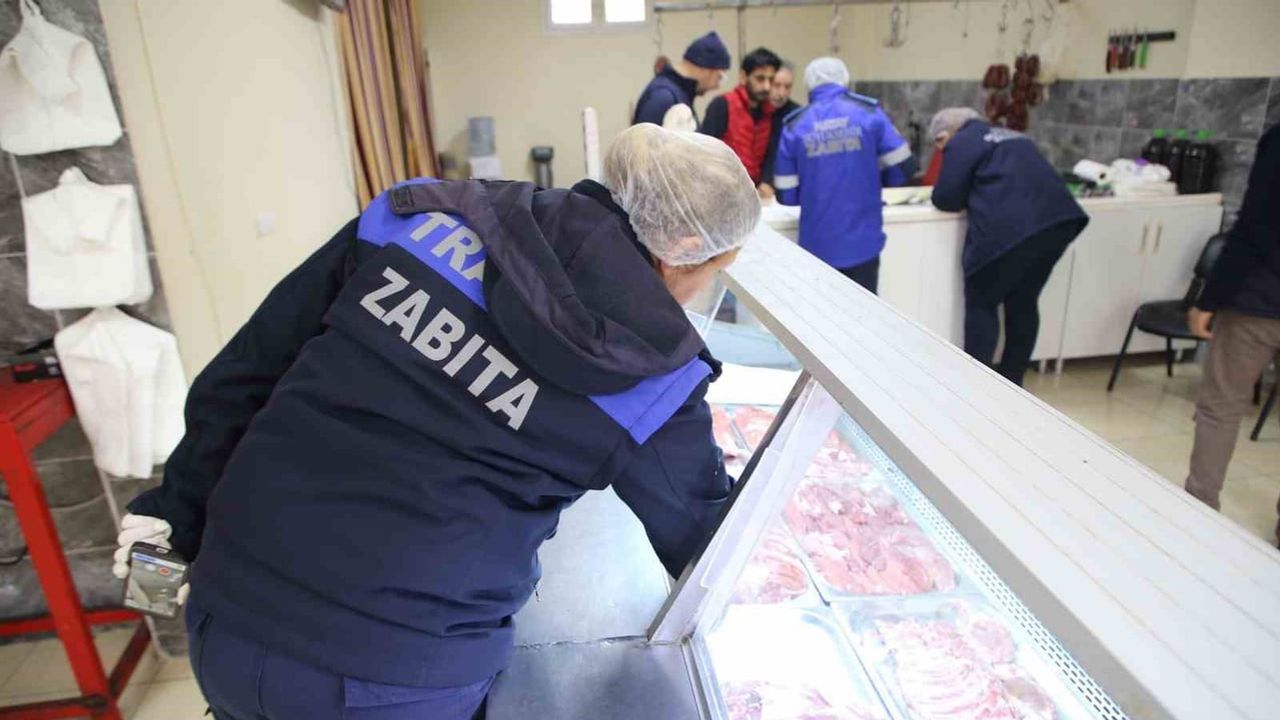 Hatay'da zabıta 15 ilçede yüzbinlerce denetimle güvenliği pekiştirdi