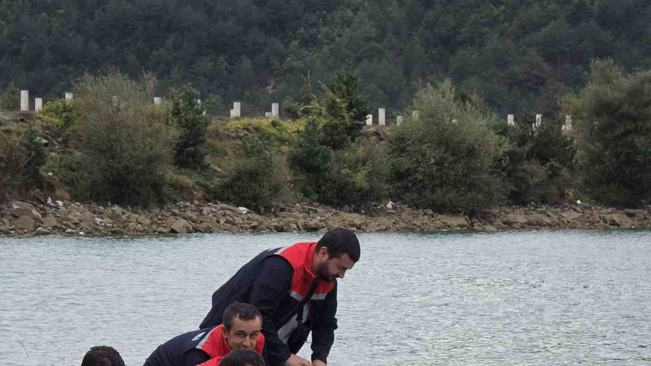 Havza göletlerine 110 bin yavru sazanla popülasyon desteği