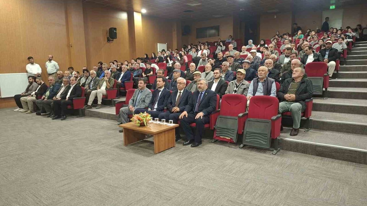 Hisarcık'ta peygamberimiz ve güzel ahlak üzerine konferans