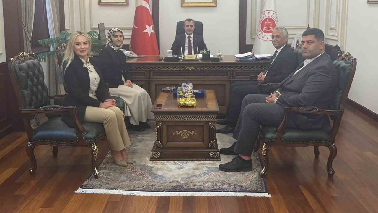 Hukukun tıpla buluştuğu masa: hekimlik meslek kanunu ve sorumluluk sınırları