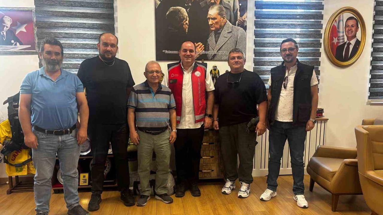 İha muhabirlerinden gömeç yangınında yaralanan itfaiye dairesi başkanına geçmiş olsun ziyareti
