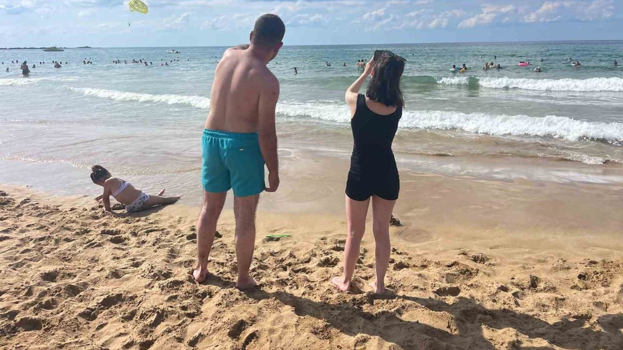 İncekum açıklarında deniz hortumu kıyıda ilgi topladı