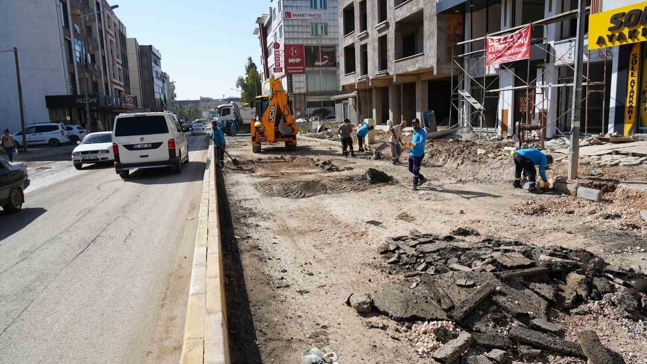 İndere bağlantısında dönüşüm: Zey Caddesi’nde asfalt çalışması sürüyor
