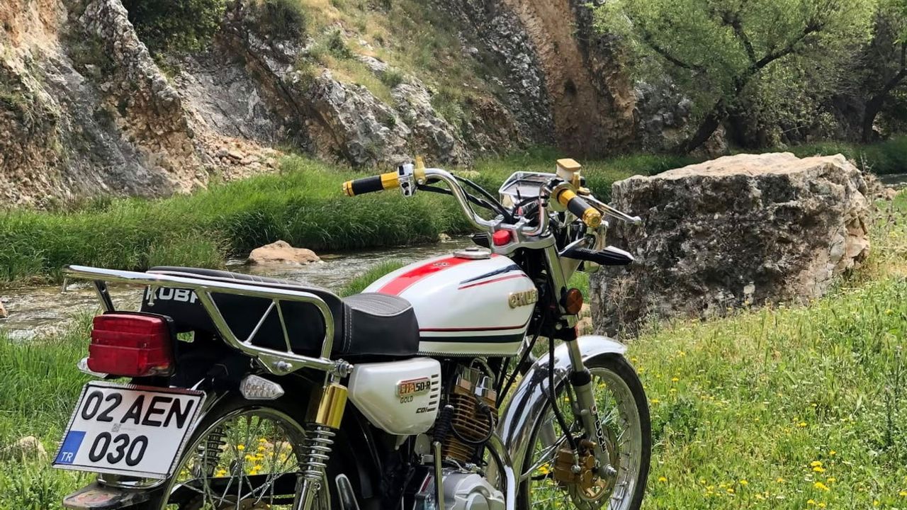 İndere TOKİ'lerinde park hırsızlığı: 02 AEN 030 plakalı motosiklet çalındı