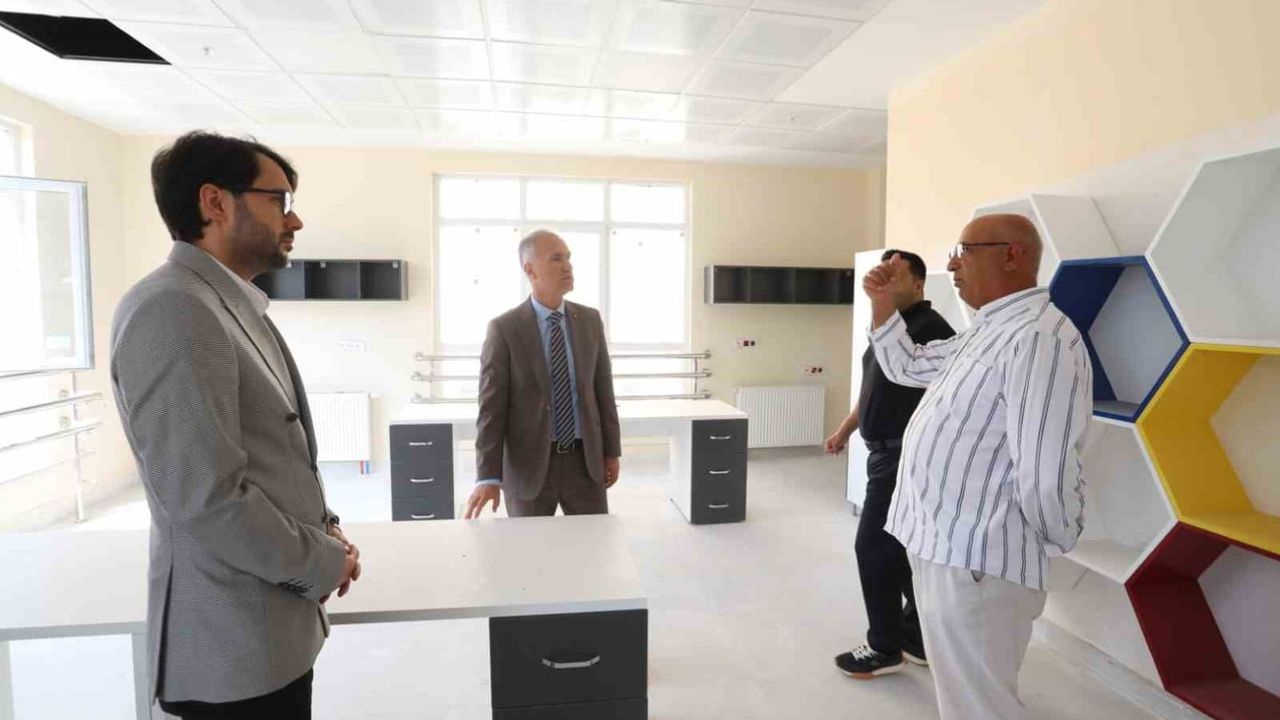İnegöl'de üniversiteye yürüyüş mesafesinde 400 kişilik KYK yurdu tamamlanıyor