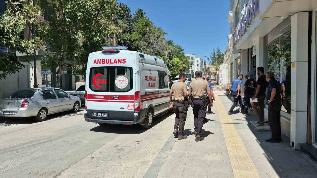 İşletmede başlayan kardeş kavgası Sıratut Mahallesi'nde hastaneye uzandı