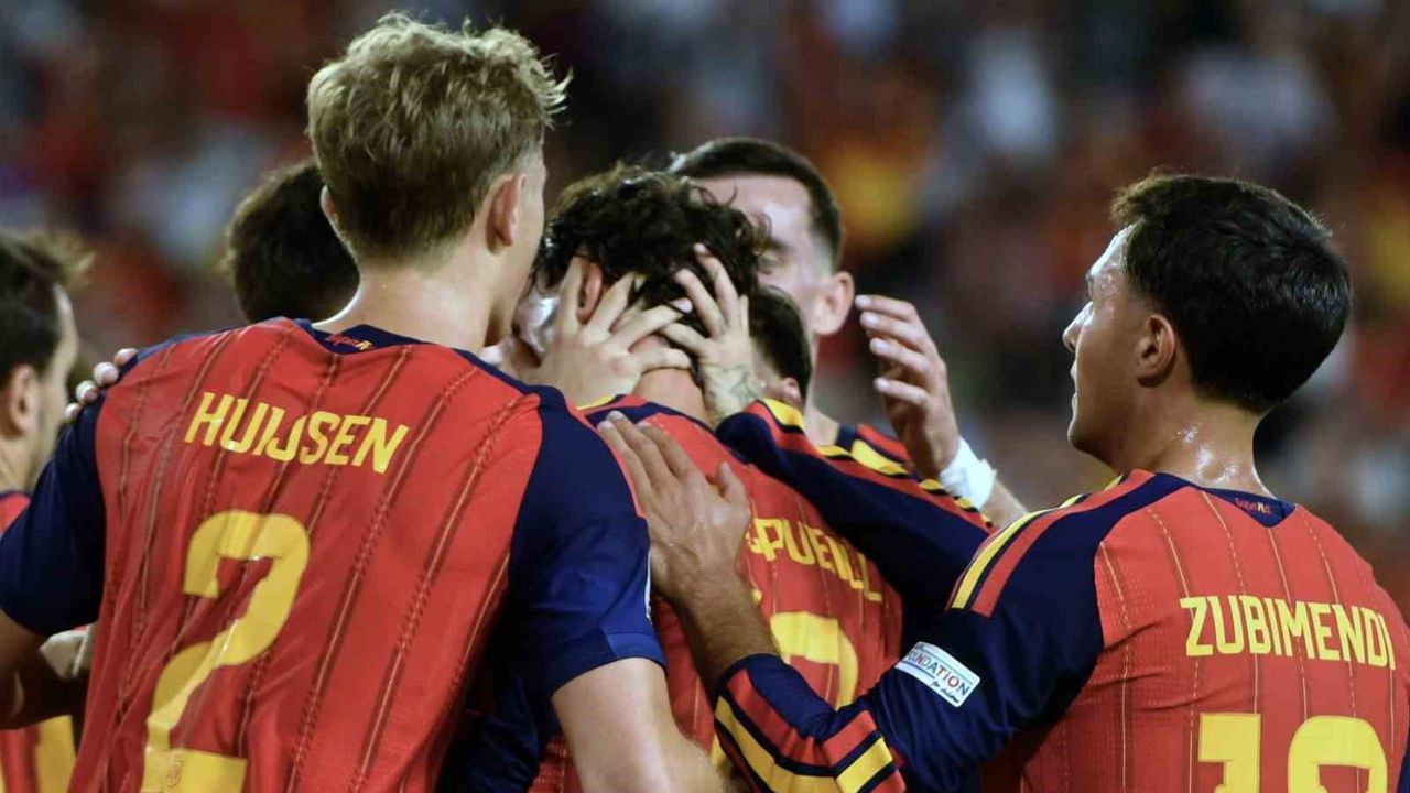 İspanya Sevilla'da etkili oyunu ile Hırvatistan'ı farklı yendi