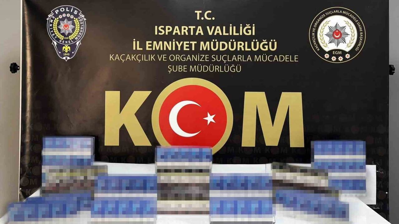 Isparta'da kaçakçılığa darbe: 300 paket sigara ele geçirildi