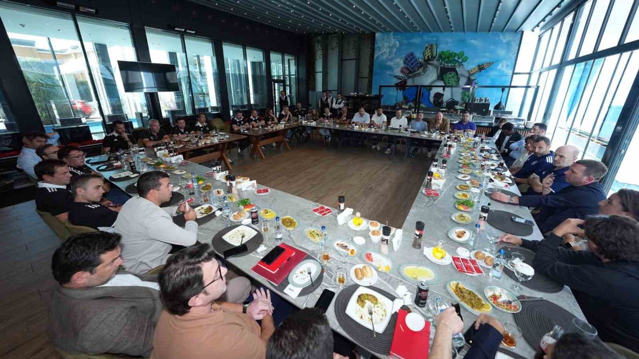 İstanbul'da 2027 İspanya süper kupası için federasyonlar buluştu