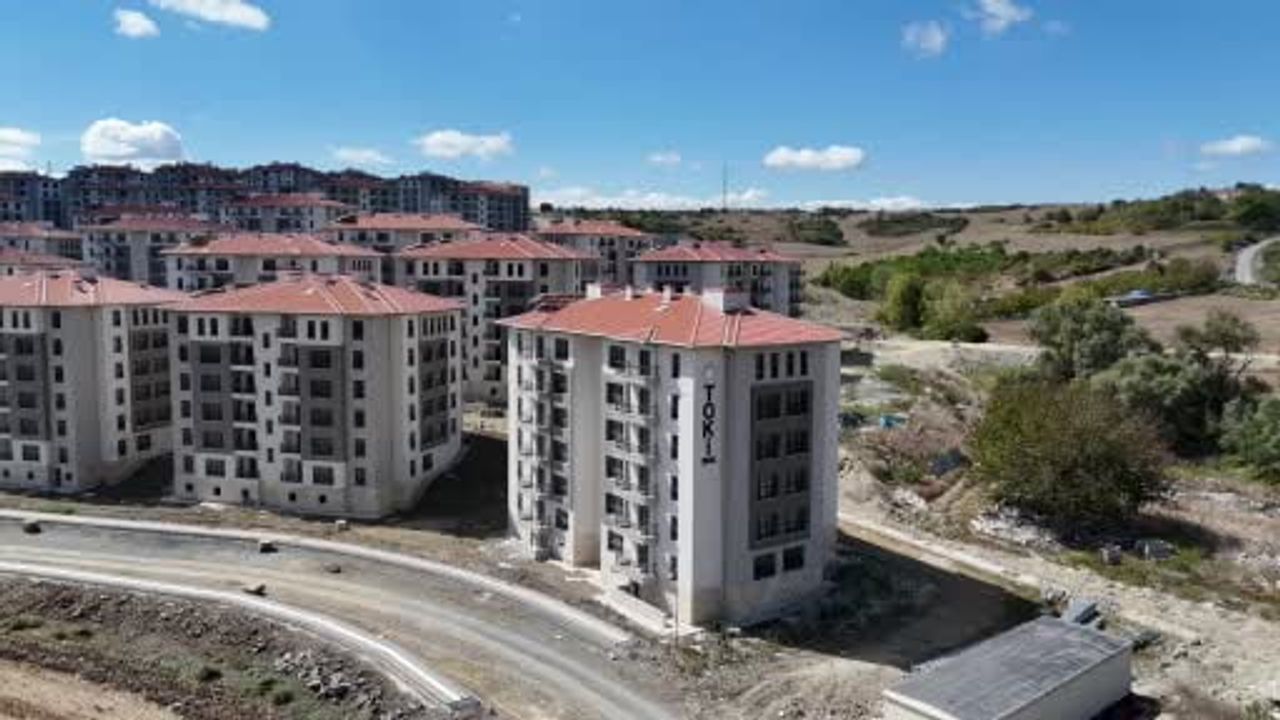 İstanbul’da kiralık sosyal konut hareketi: Arnavutköy Baklalı'da 90 daire dronla görüntülendi