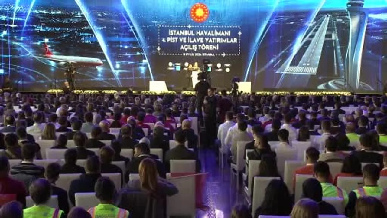 İstanbul havalimanı'na doğu-batı yönlü yeni pistle operasyonel esneklik artırıldı