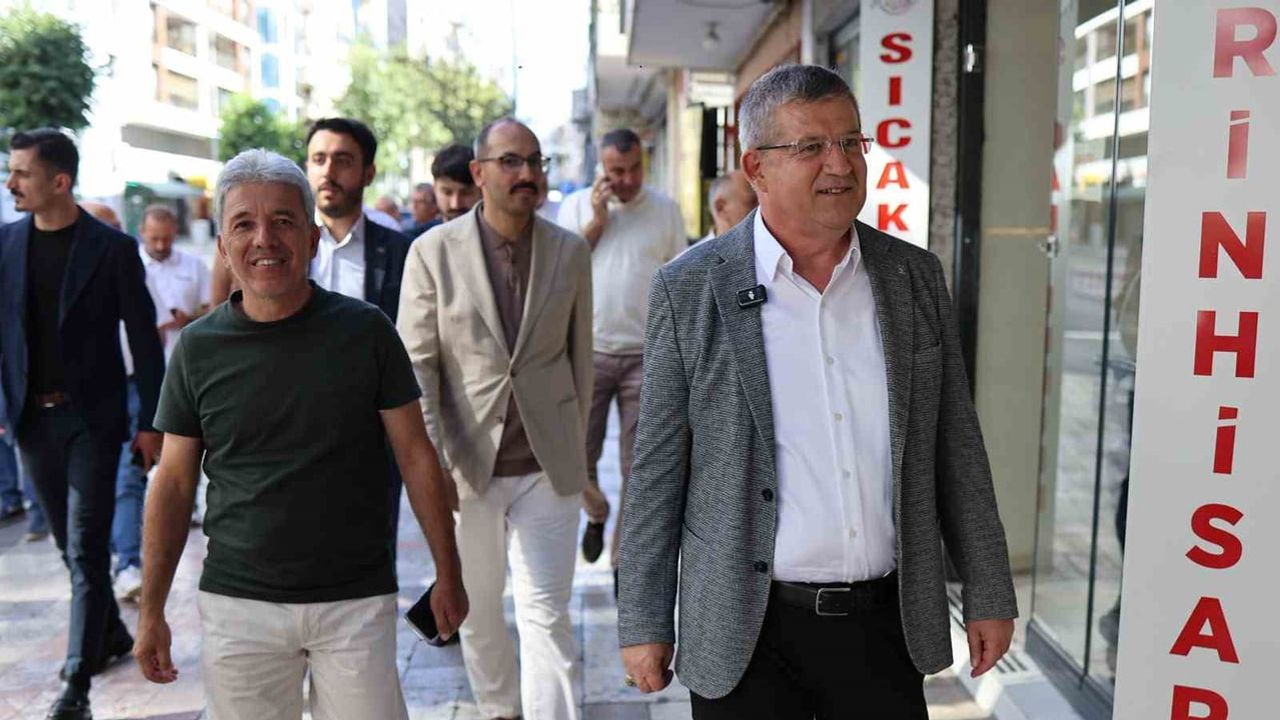 İstiklal caddesinde ticaret sekteye uğradı: esnaf yeni güzergâhı eleştiriyor