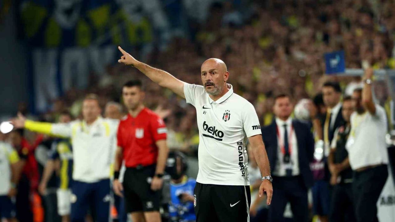 İtalyan teknik direktör Vincenzo Italiano ilk derbisinden galibiyetle ayrıldı