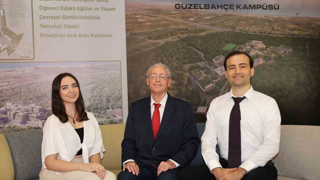 İzmir'den iki mühendis İtalya'da uzay eğitimi alacak