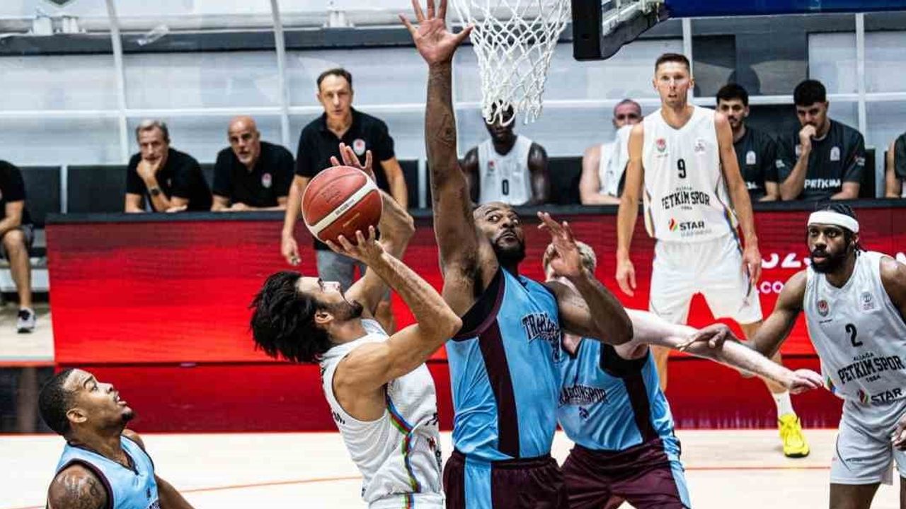 İzmir derbisinde hazırlık sınavı: Karşıyaka ile Aliağa Petkimspor karşı karşıya