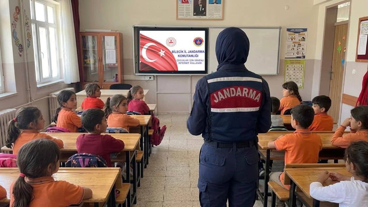 Jandarmadan öğrencilere dijital güvenlik uyarısı