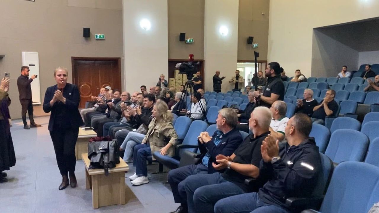 Kabakoz'da sülfürik asit tesisi toplantısı protestolar nedeniyle yarım kaldı