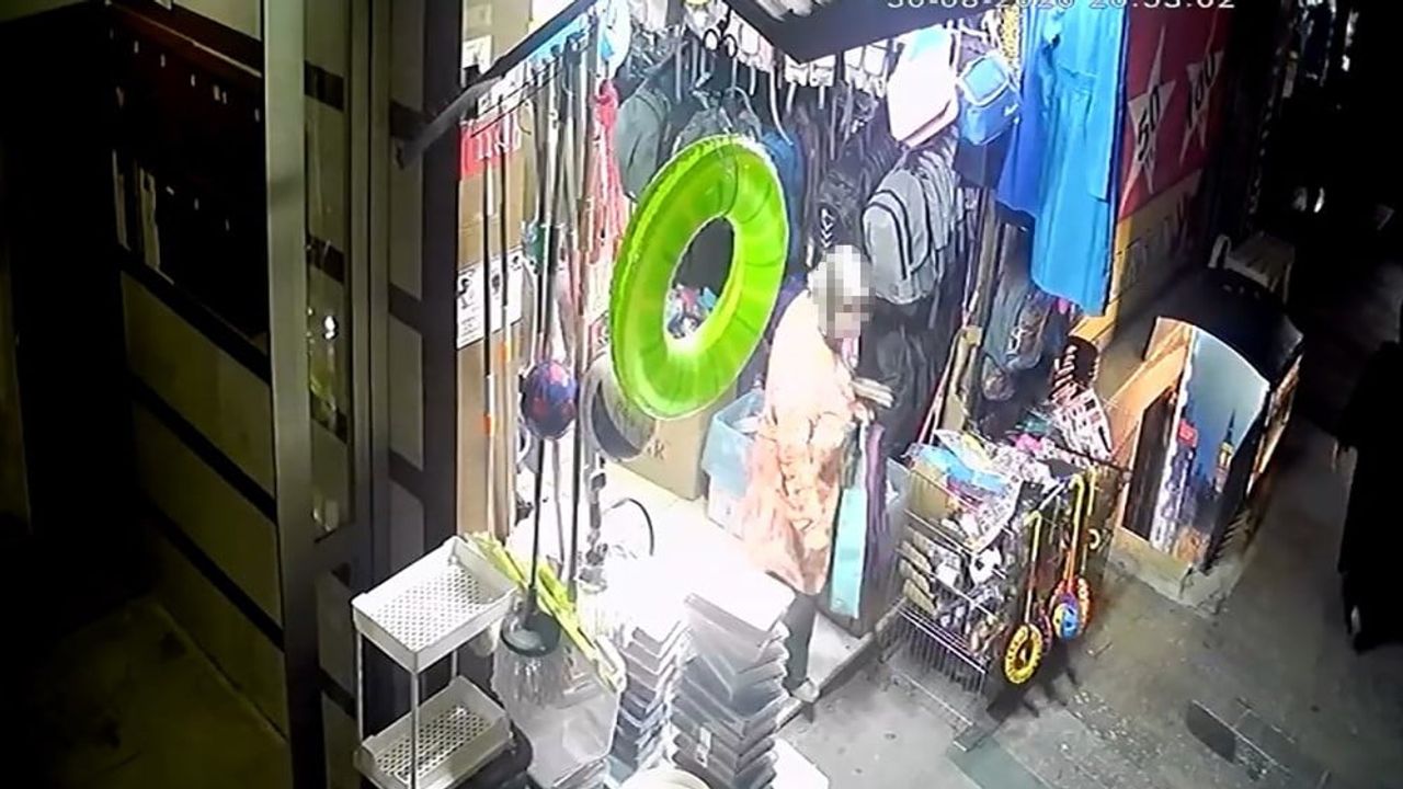 Kağıthane'de esnafın dikkati çanta hırsızlığını ortaya çıkardı