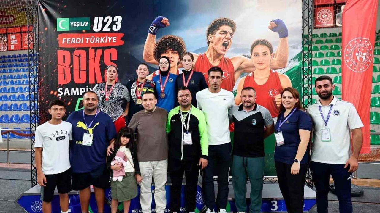 Kağıtspor gençleri ulusal ve uluslararası arenada madalya seli yaşattı