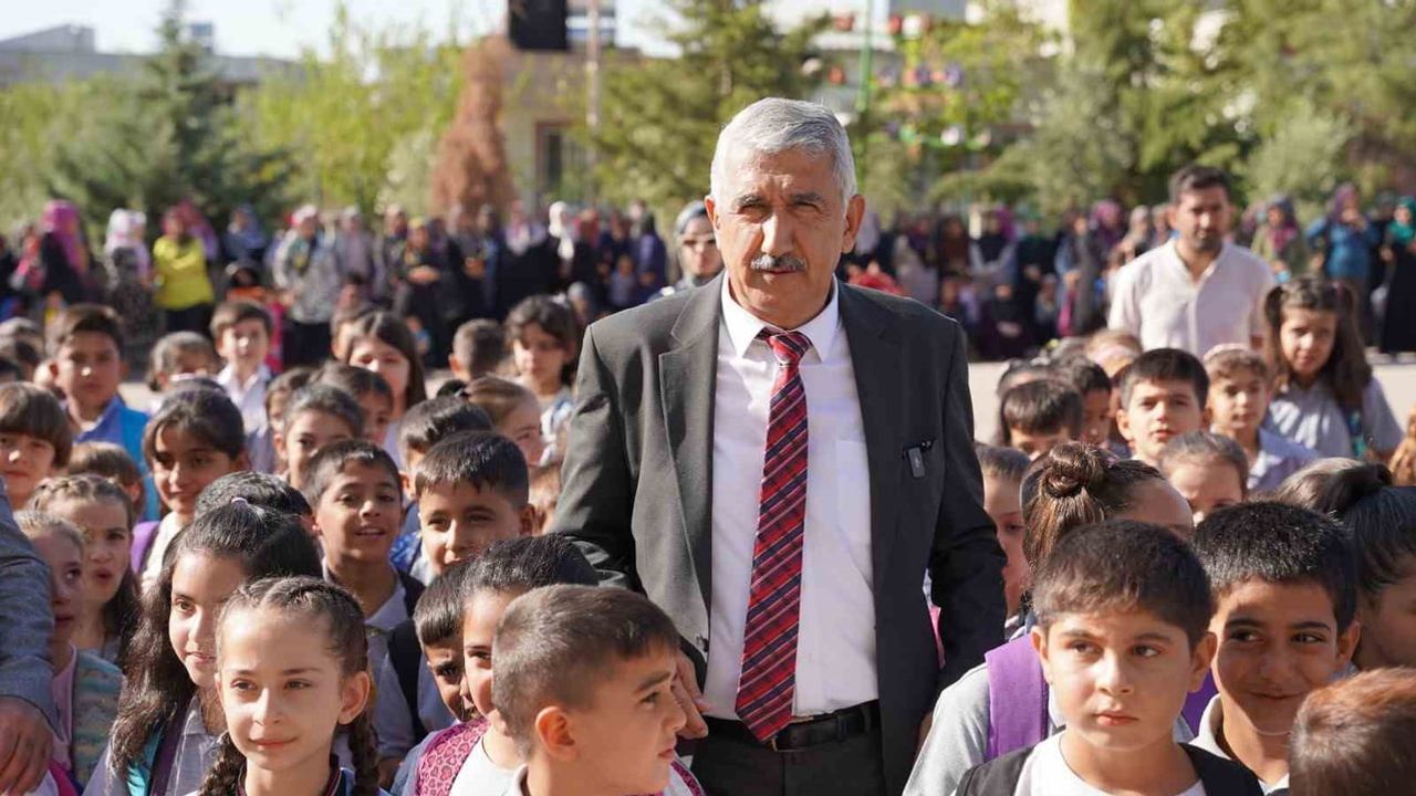 Kahta Belediyesi yeni eğitim yılında öğrencilere kesintisiz destek sözü verdi