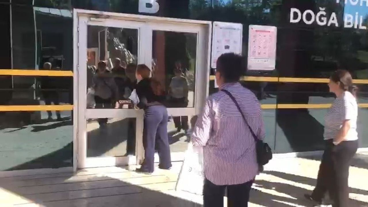 Karabük'te kpss kapısına 1 saniye kala yetişemeyen genç kızın sınav hayali sonlandı