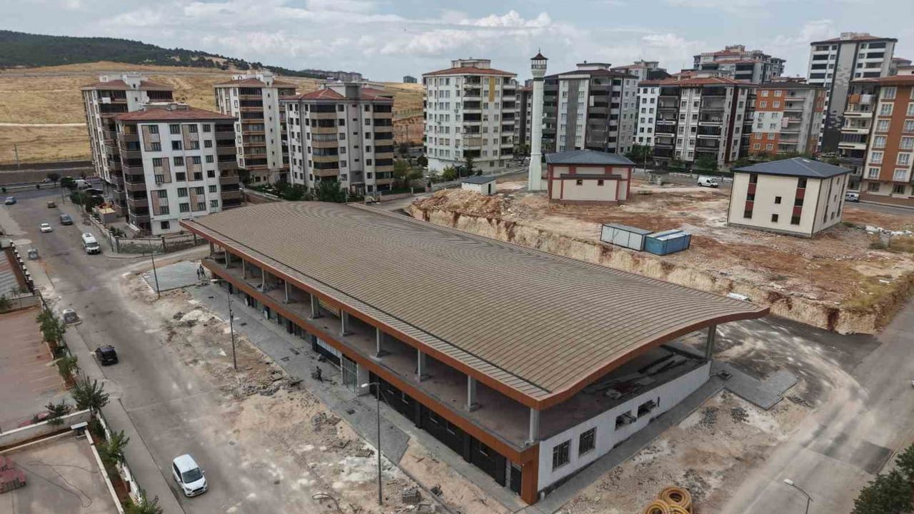 Karacaahmet'e çok amaçlı pazar: mahalleye sosyal ve ticari merkez