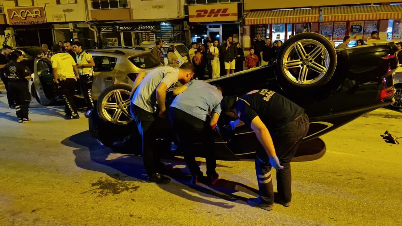 Karaman'da çarpışma sonrası otomobil ters döndü, 1 kişi yaralandı