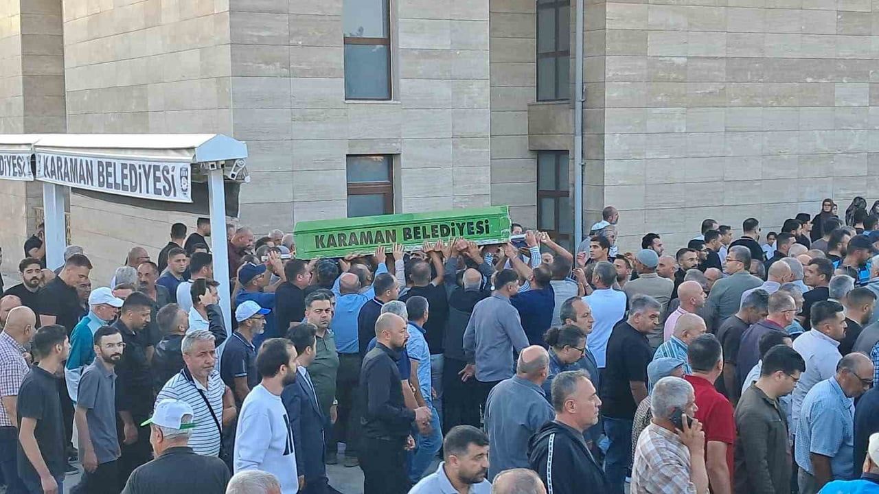 Karaman'da iş başında yaşamını yitiren temizlik işçisi son yolculuğuna uğurlandı