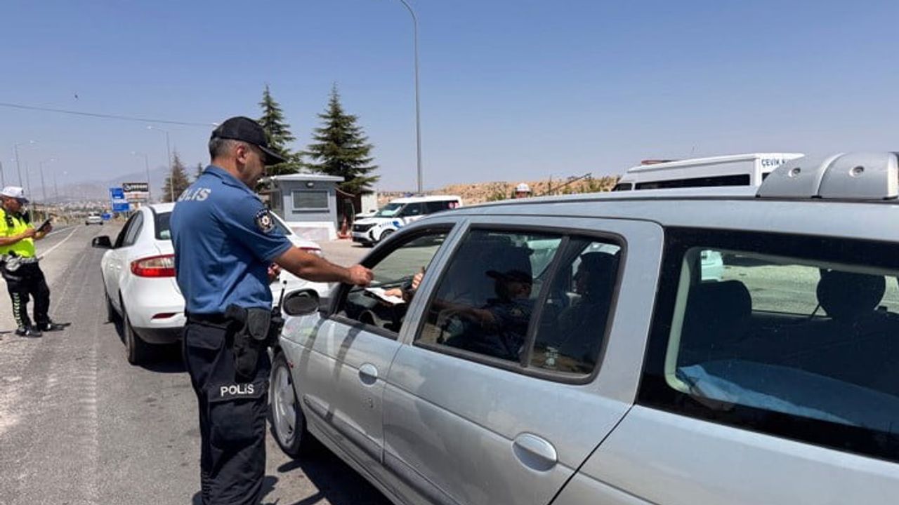 Karaman'da kapsamlı denetimde aranan 13 kişi tutuklandı