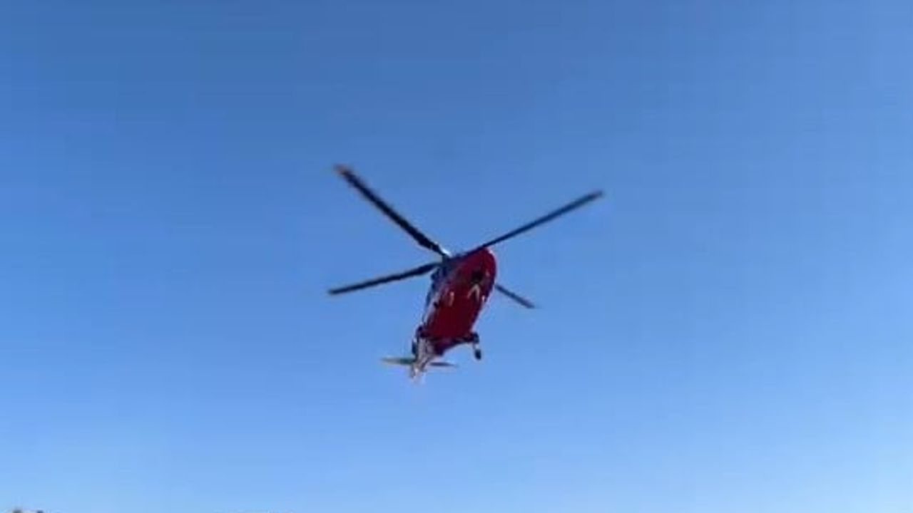 Karapınar'da göğüs ağrısıyla başvuran 83 yaşındaki hasta kalp krizi sonrası hava ambulansıyla Konya'ya götürüldü