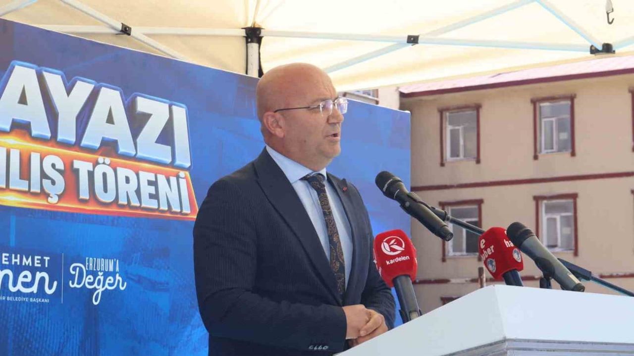Karayazı’da altyapı atağı: köy yollarının yüzde 60’ı yenilendi
