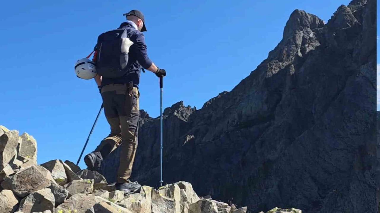 karçal dağının 3 bin 428 metrelik zirvesi dronla görüntülendi