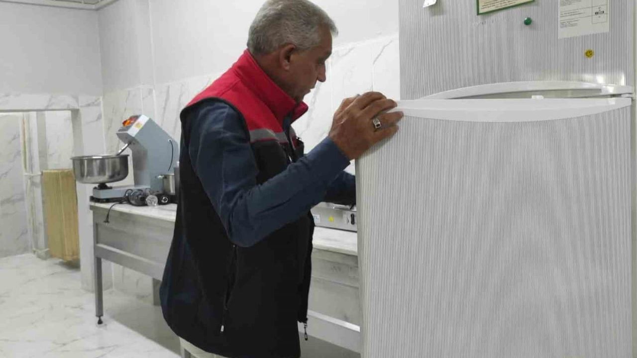 Kars'ta kantin ve yemekhaneler sıkı denetimle sağlıklı gıda hedefliyor
