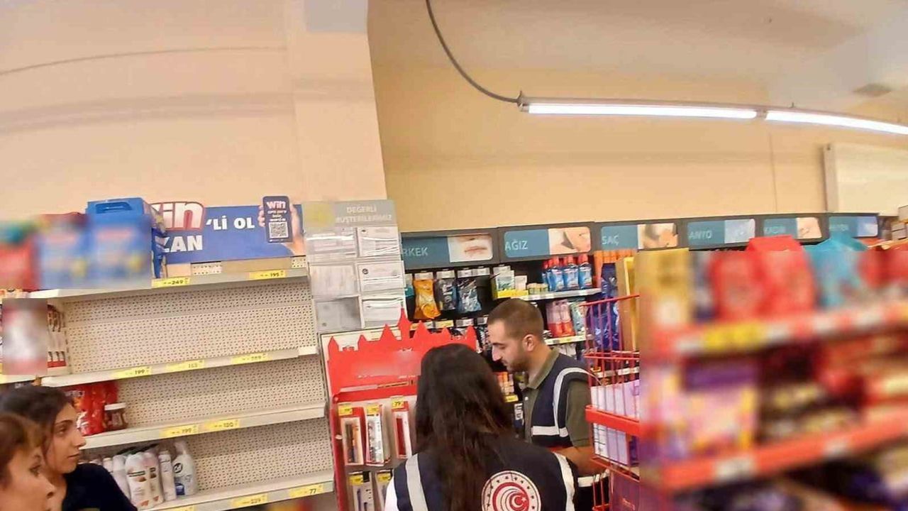 Kars’ta kırtasiye denetimleri hız kazandı: fiyat etiketleri ve kasa tutanakları inceleniyor