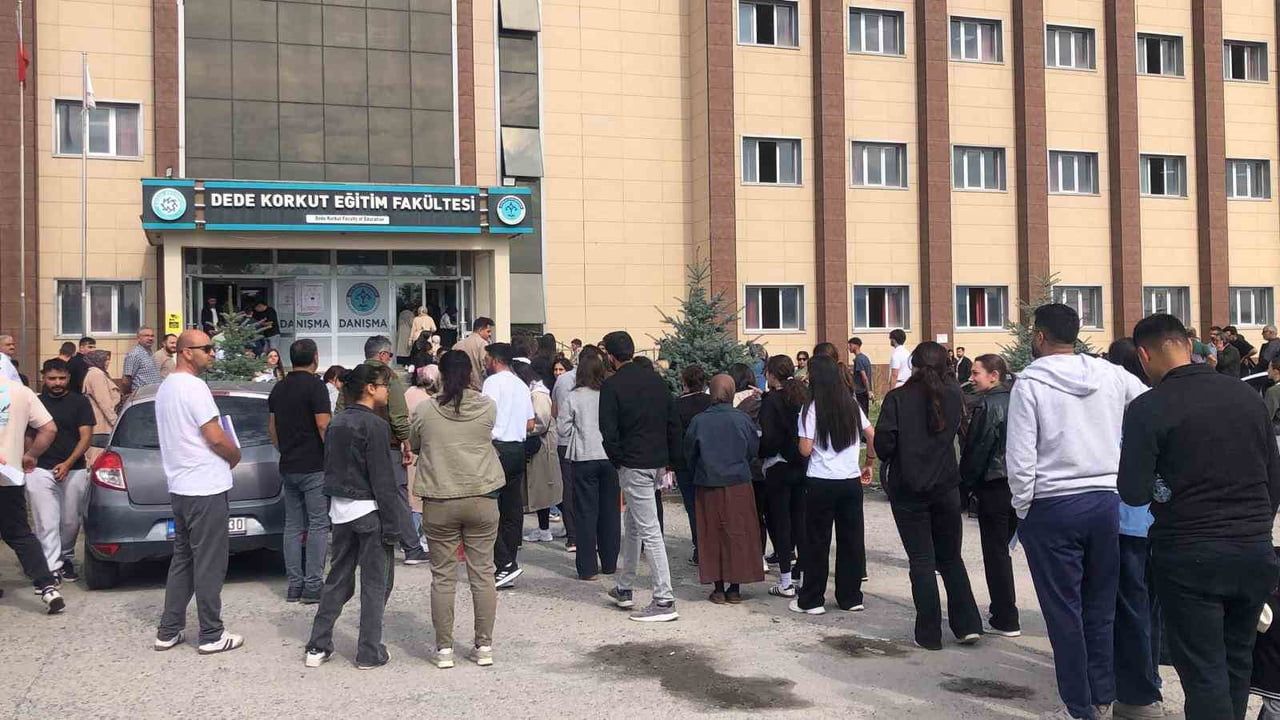 Kars'ta KPSS sabahı: adaylar okullarda son hazırlıklarını tamamladı